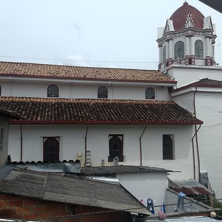 Hostel El Encanto Guatape Exterior photo